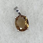 Sterling silver pendant with zultanite stone