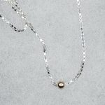 Sterling silwer ketting met 9 karaat goue "mosterdsaadjie" soos in Matteus 13